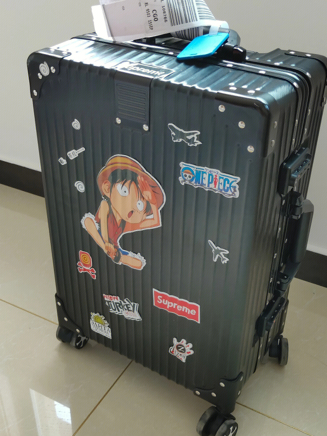 現(xiàn)在都強(qiáng)制托運(yùn)行李了嗎?